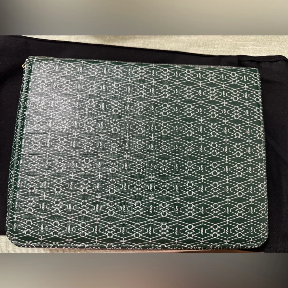 WOLF Signature IPad Tech Case